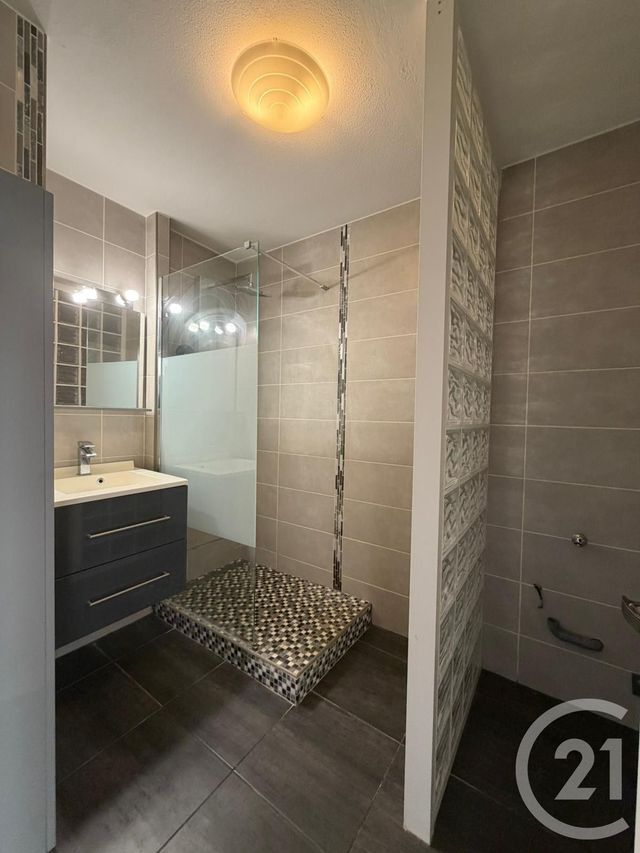 Appartement F3 à louer - 3 pièces - 58.0 m2 - THIONVILLE - 57 - LORRAINE - Century 21 Immogestion